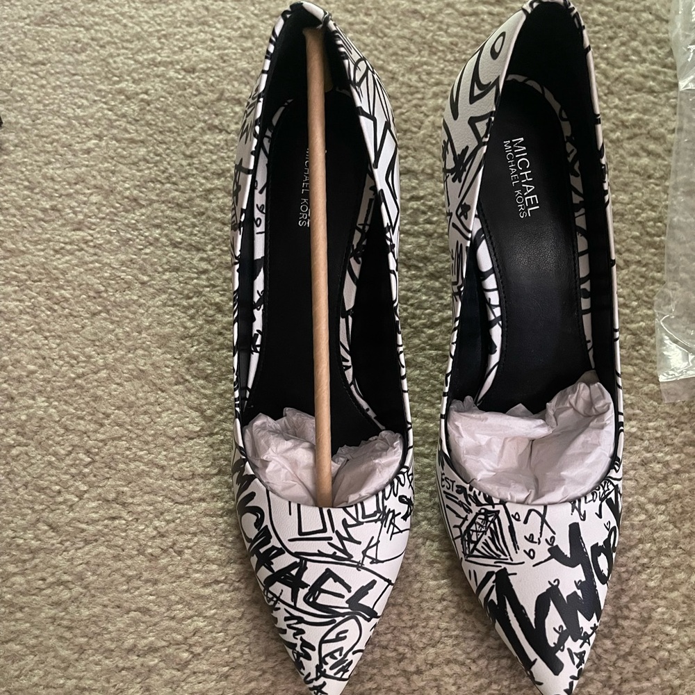 Michael Kors limited edition black and white graphic heels with Crossbody